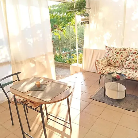 Rosa Apartman *