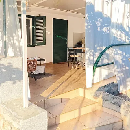 Rosa Apartman Kaprije